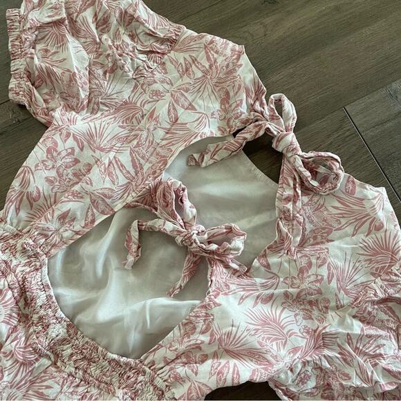 Vici Pink & White Tropical Floral Tie Back Jampsuit - Picture 9 of 11